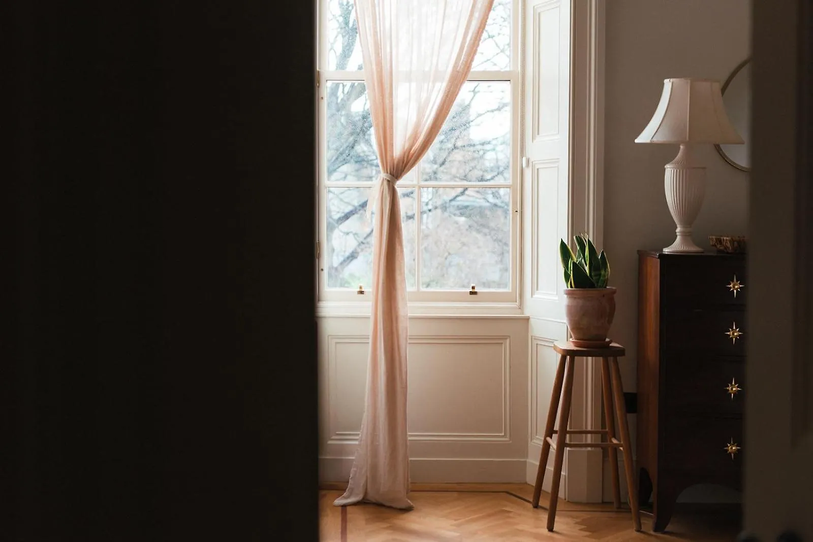 Beautiful Central Edinburgh Apartment