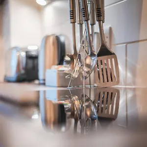 The Knight By Mansley Hotel apartamentowy